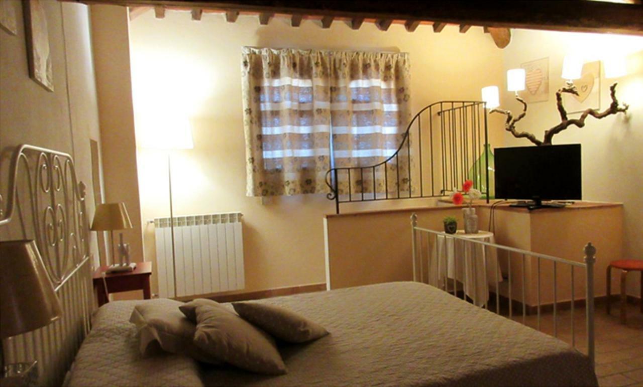 Podere Chiocciola Poggibonsi Bagian luar foto